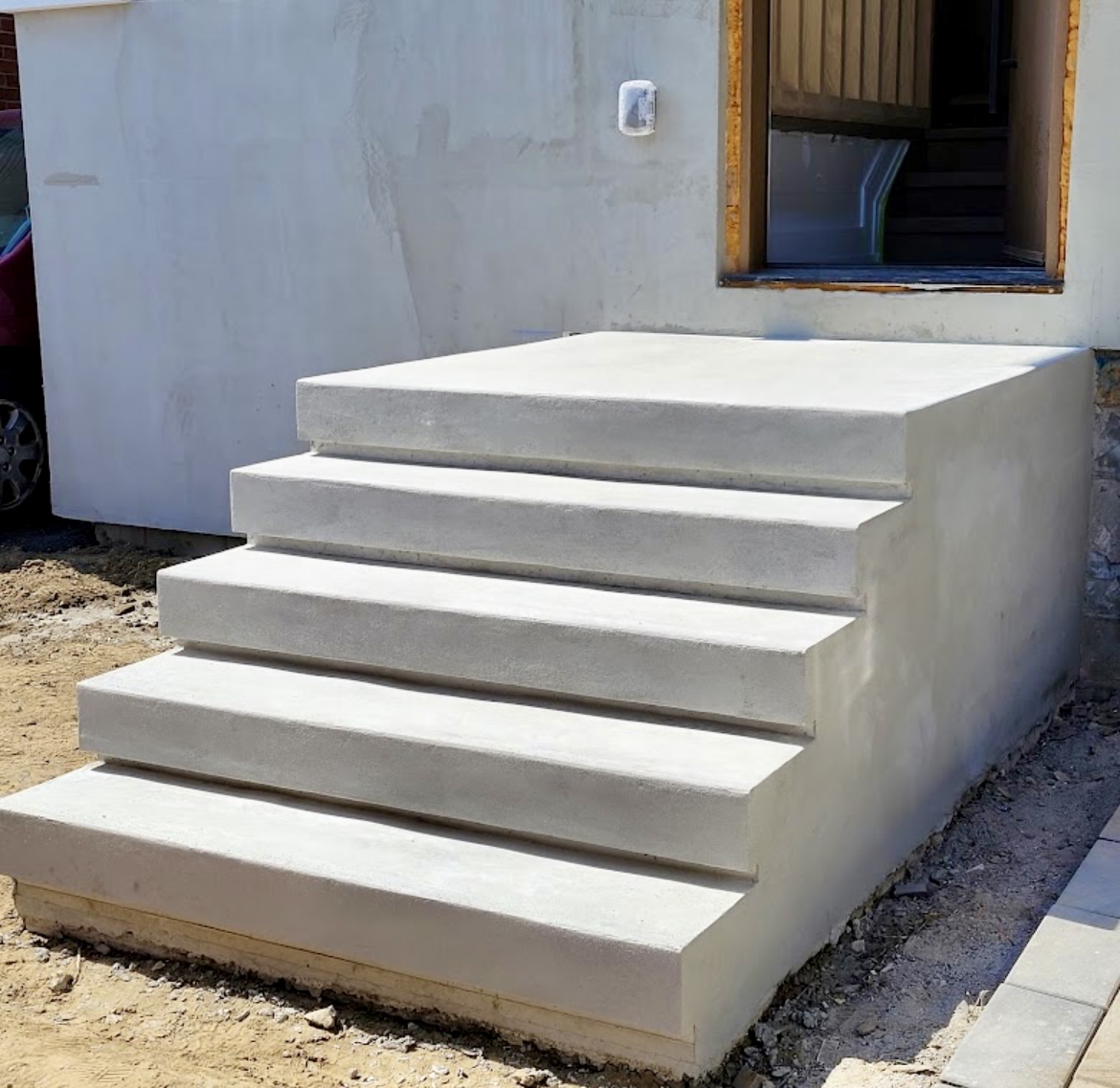 CONCRETE STAIRS